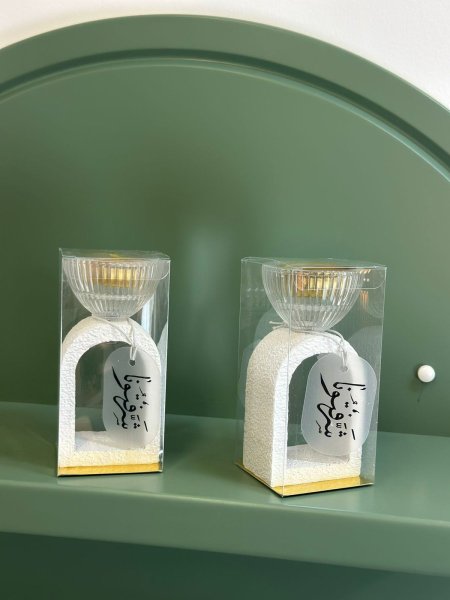 مبخرة حجر وزجاج مع عبارة ( شرفونا)