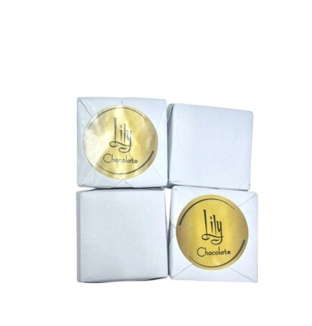 شكولاتة (lily) ابيض مربع محشوة