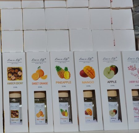 عطر فواح زجاج غطاء خشب