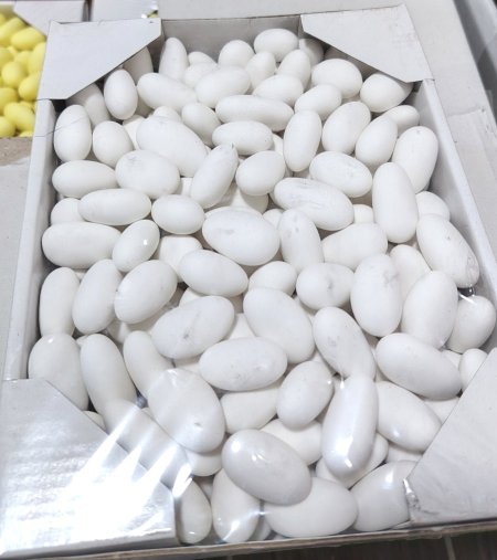 ملبس (بيض الحمام) الاصلي  naba1 محشو باللوز