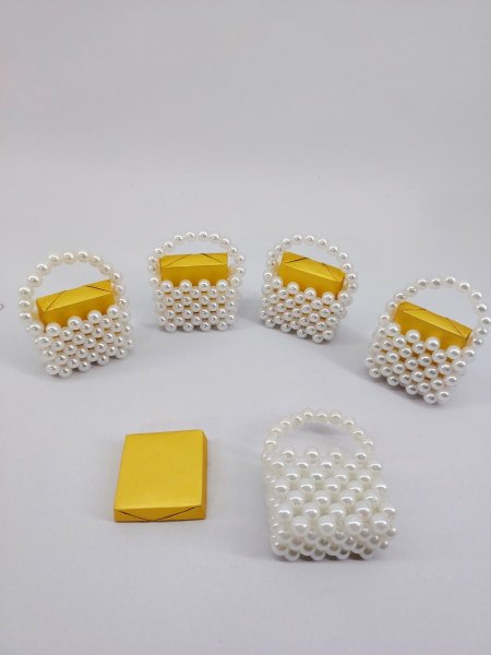 شنطة لولو للشكولاته