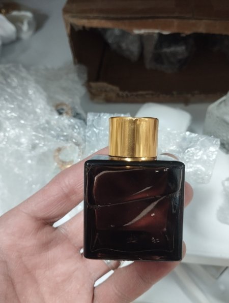عطر فواح جاهز علبة زجاجية