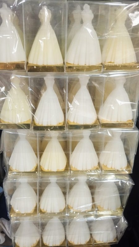 شمعة العروس & علبة شفاف