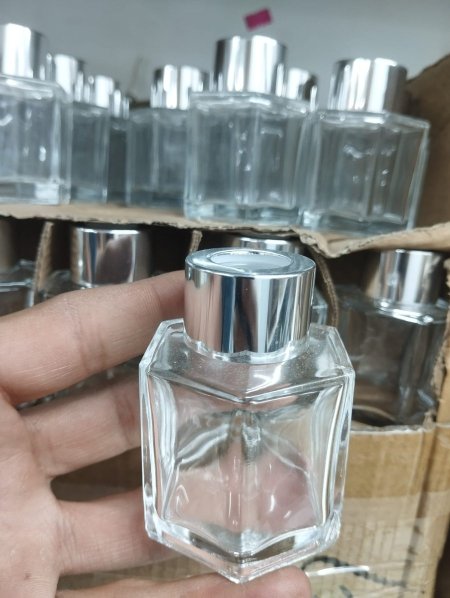 فواحة عطر سداسي غطاء فضي