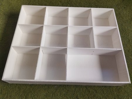 صينية أو رف خشبي مع قواطع 50*40*8 سم