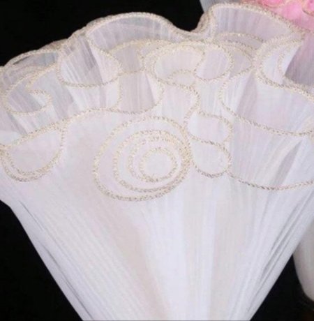 تل لتغليف الورد ( ابيض حافة ذهبي )