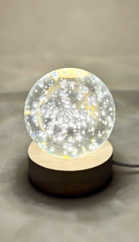 بلورة كرستال فقعات مع قاعدة خشبي (مضيئة)