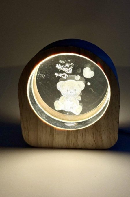 بلورة كرستال دبدوب مع برواز خشبي (مضيئة)