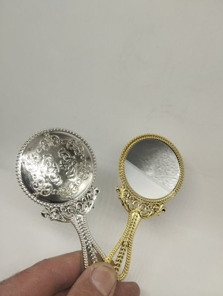 مرآه بلاستيك صغير للتوزيعات 10 سم